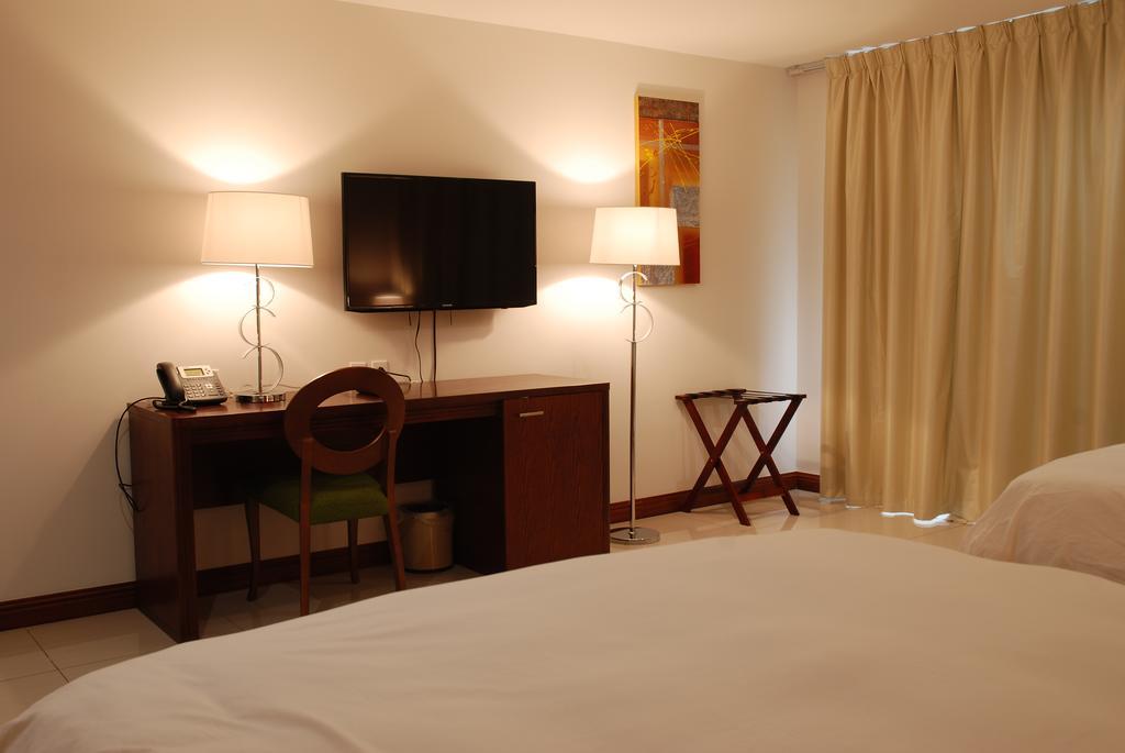 Ramada By Wyndham Princess Paramaribo Exterior foto